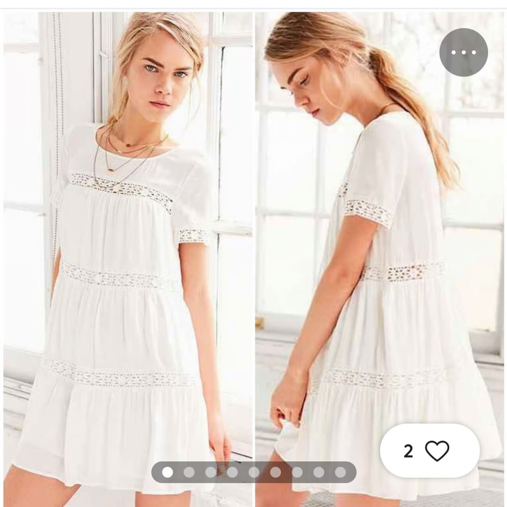 Alice and Urban Outfitters White Tiered Boho Crochet Dress- size L- NWT!